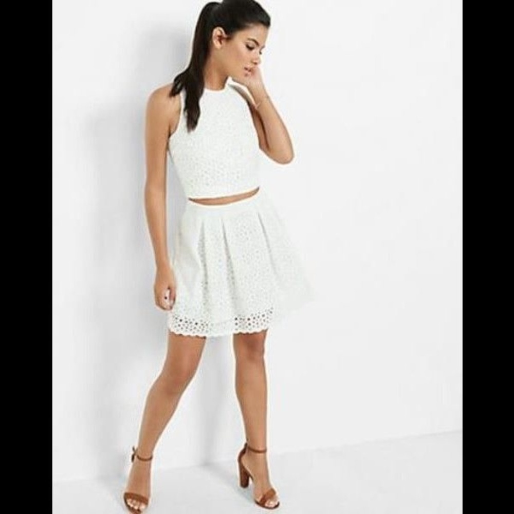 Express Ivory Floral Eyelet Full Mini Skirt L